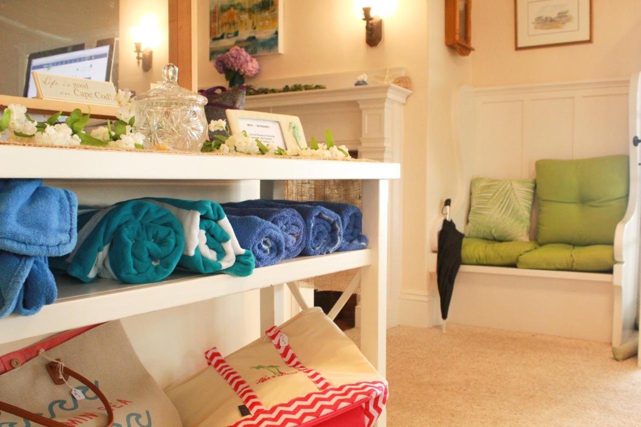 By The Sea Guests Bed & Breakfast And Suites Dennisport Esterno foto