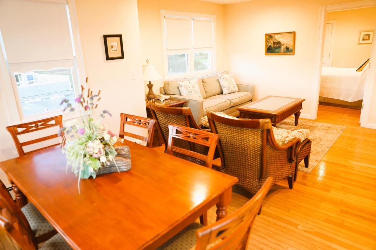 By The Sea Guests Bed & Breakfast And Suites Dennisport Camera foto