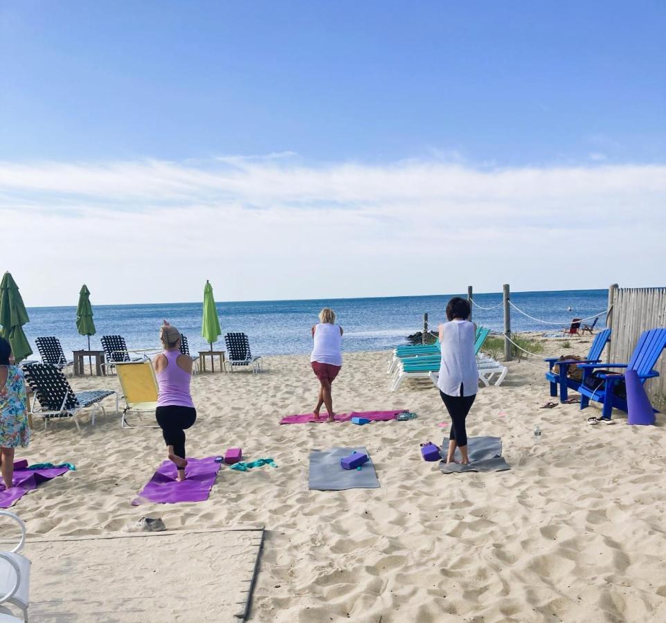By The Sea Guests Bed & Breakfast And Suites Dennisport Esterno foto