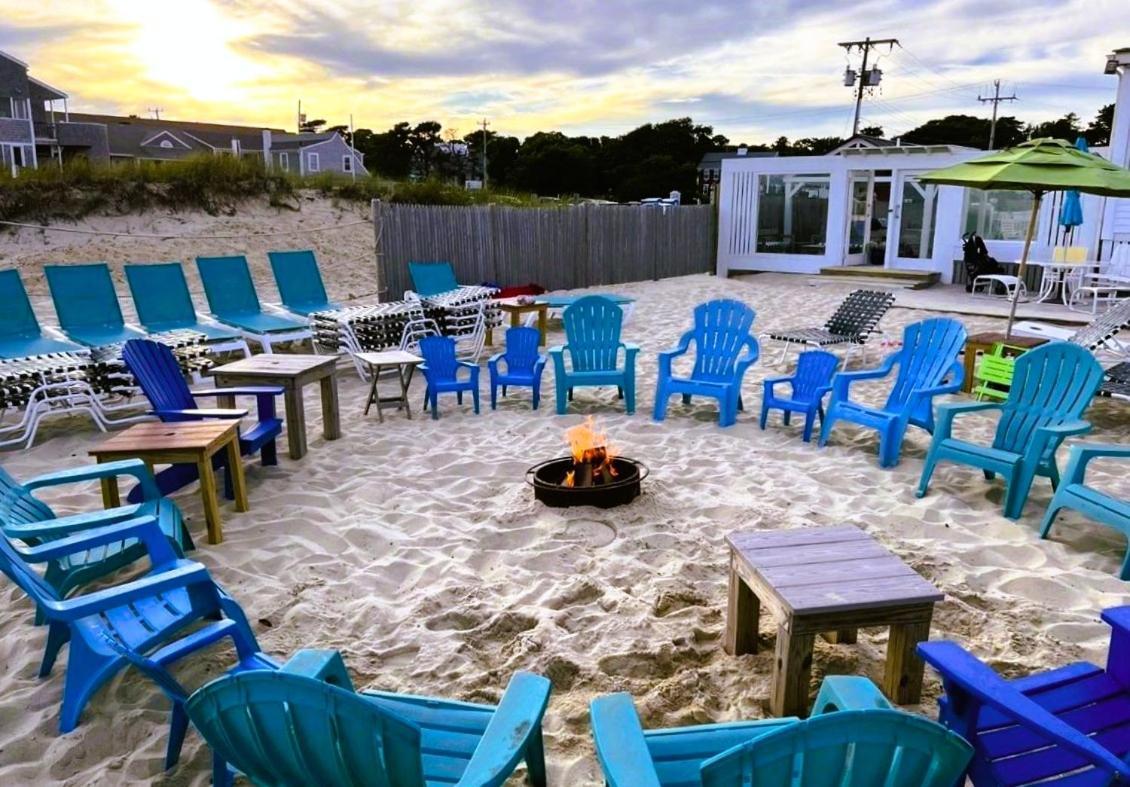 By The Sea Guests Bed & Breakfast And Suites Dennisport Esterno foto