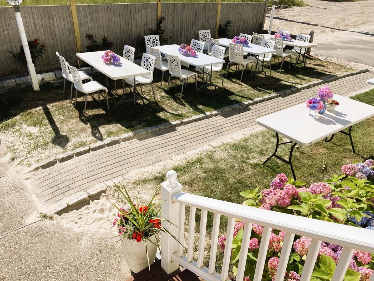 By The Sea Guests Bed & Breakfast And Suites Dennisport Esterno foto