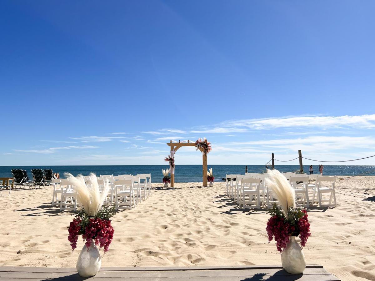 By The Sea Guests Bed & Breakfast And Suites Dennisport Esterno foto
